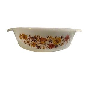 Vintage Anchor Hocking 1.5 Quart Round Casserole Dish Autumn Daisies.